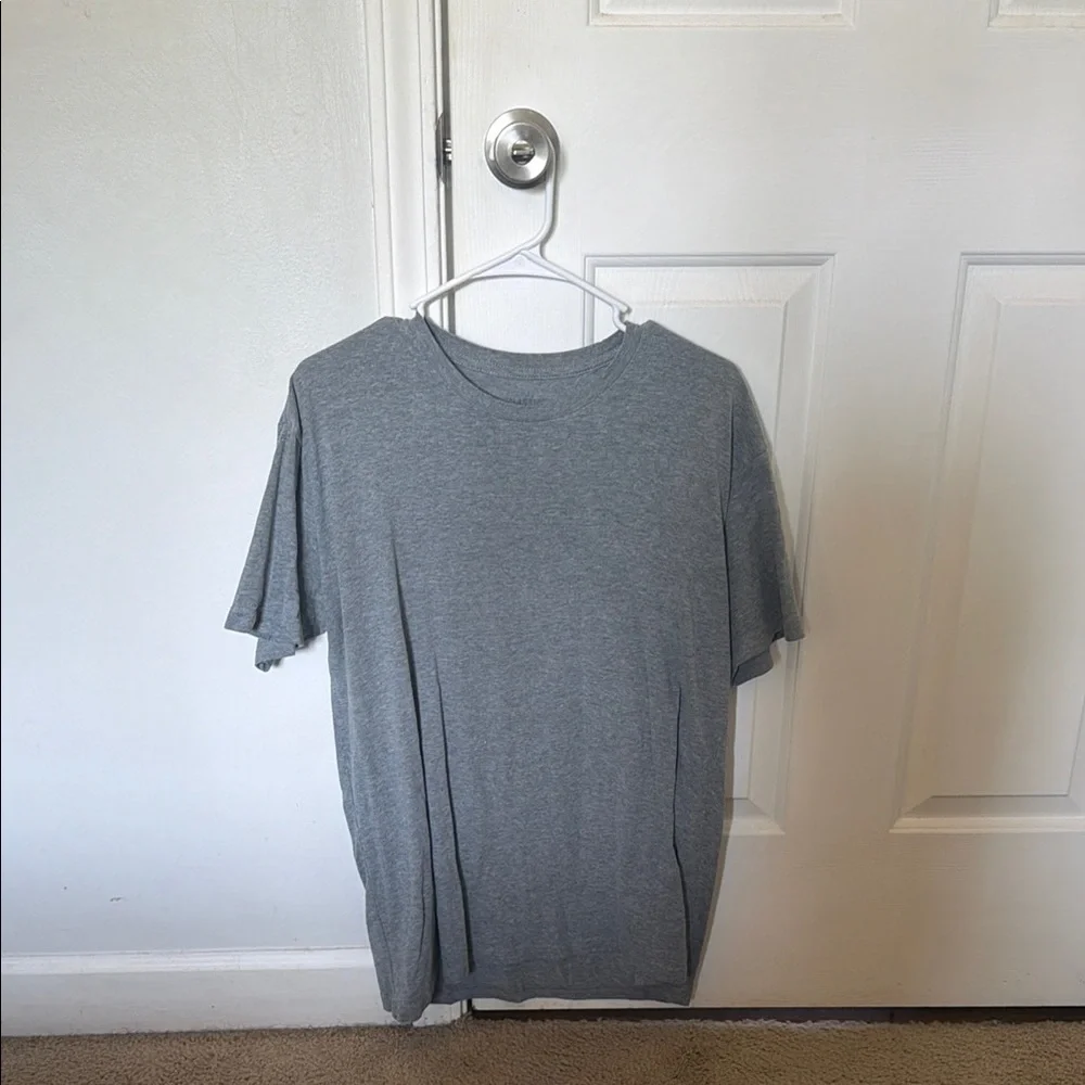 Men's True Classic Crew Neck T-Shirt - Gray - Picture 2 of 3